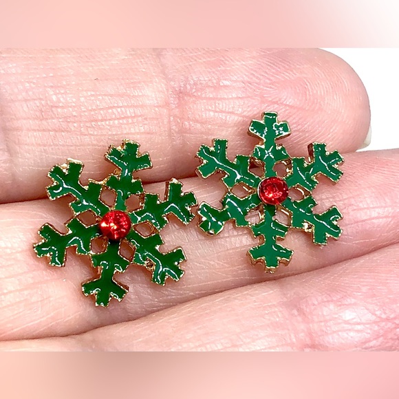 Christmas Green Enamel Red Crystal Rhinestone Gold Tone Studs Stud Earrings 17mm - Picture 4 of 5